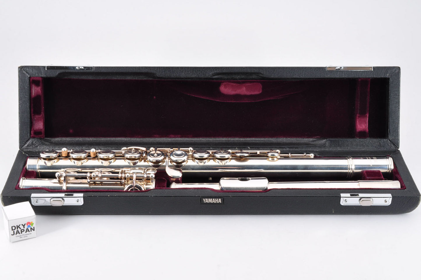 Yamaha YFL-811 Flute All Silver Maintained Made In Japan w/Hardcase Used From Japan