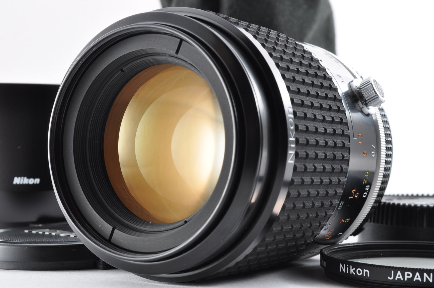 Nikon Ai-S Micro NIKKOR 105mm F2.8 MF Medium telephoto Prime Lens Mint From Japan #258358