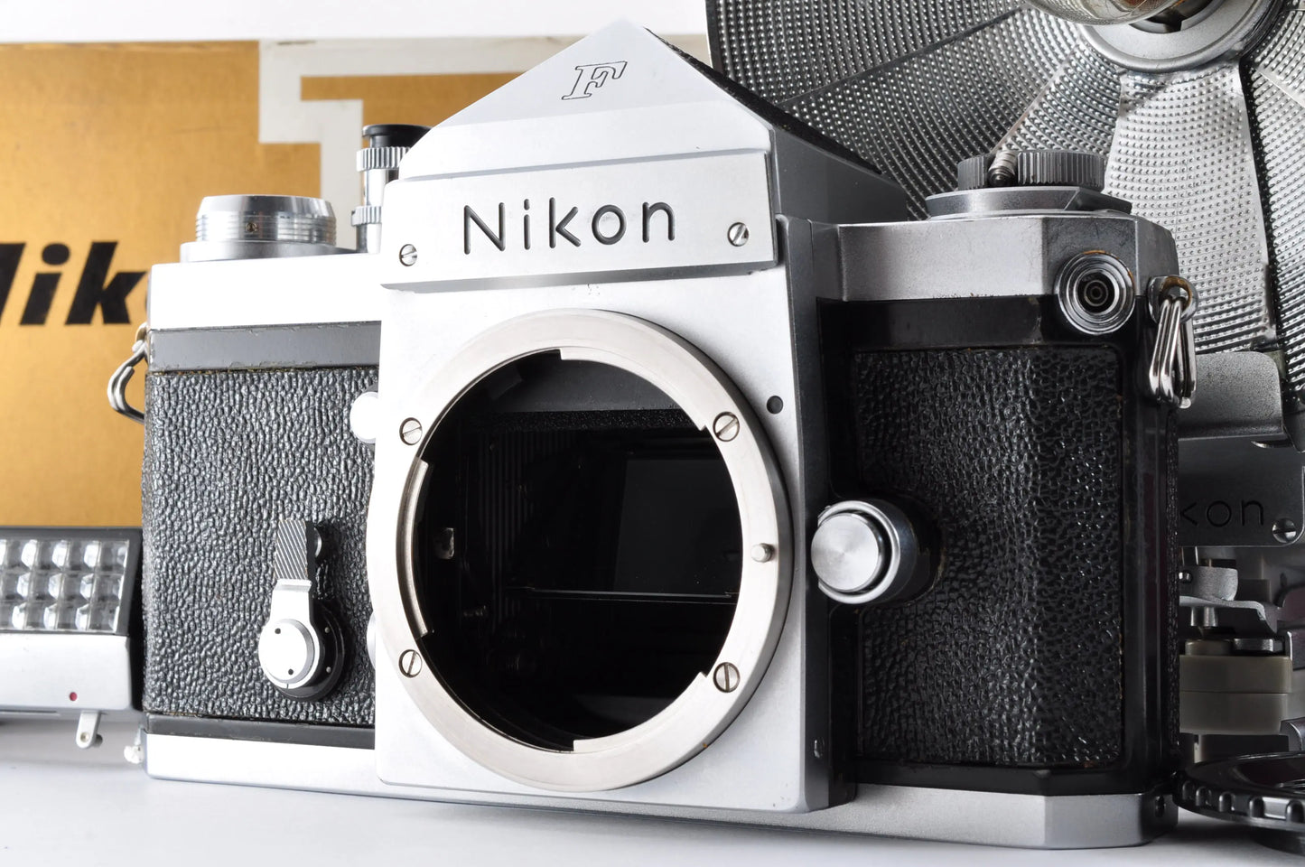 Nikon F Eye Level Silver S/N6401299 Early model Mt Fuji Mark tested w/light meter Model V