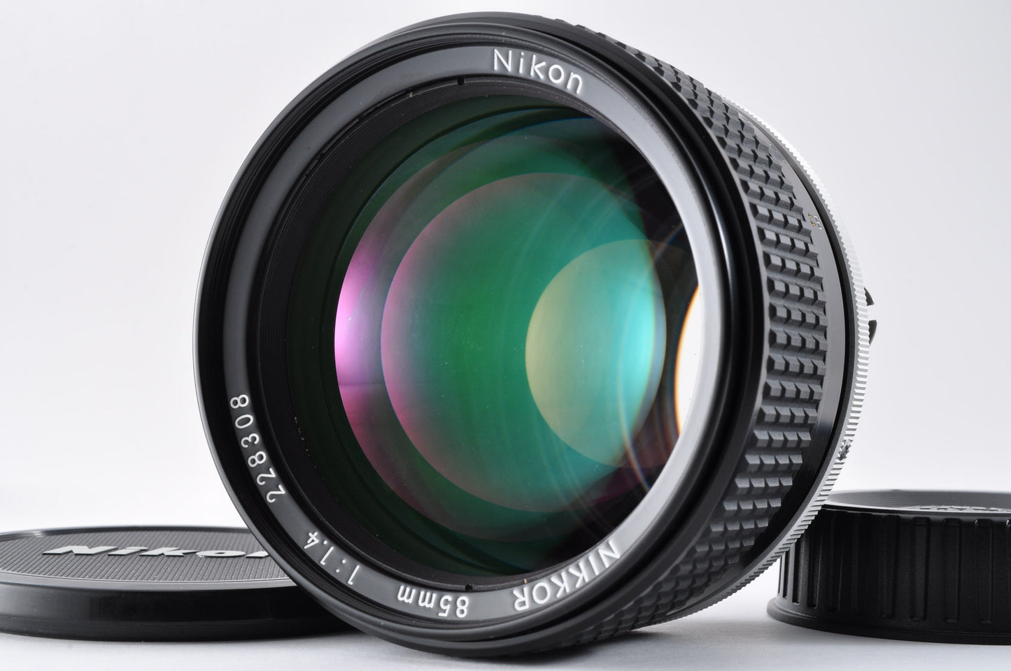 Nikon Ai-s Ais Nikkor 85mm f1.4 SIC Maintained S/N 228308 MF portrait Lens Fm Jp