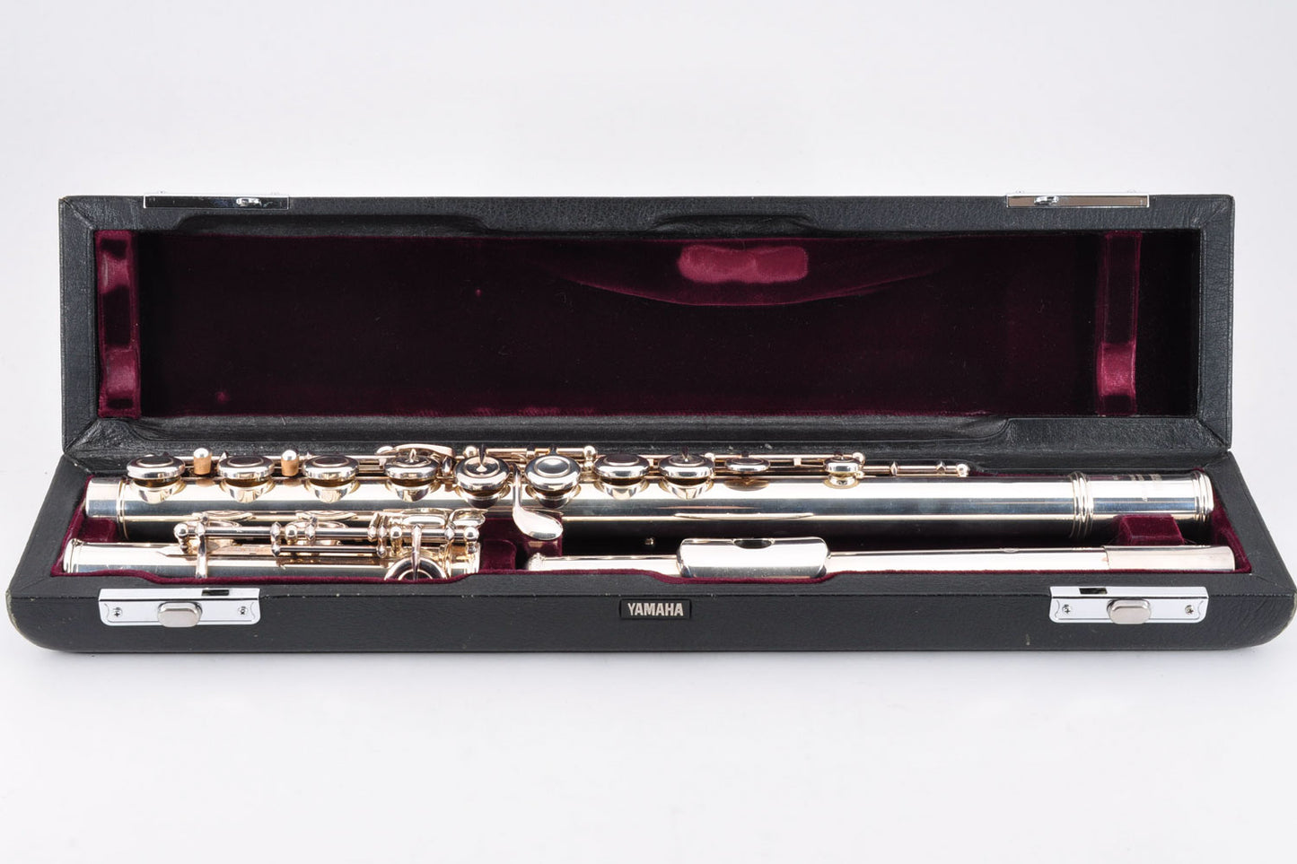 Yamaha YFL-811 Flute All Silver Maintained Made In Japan w/Hardcase Used From Japan