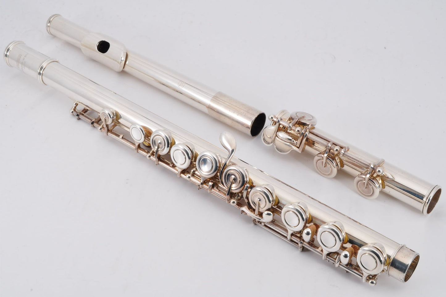 Yamaha YFL-811 Flute All Silver Maintained Made In Japan w/Hardcase Used From Japan