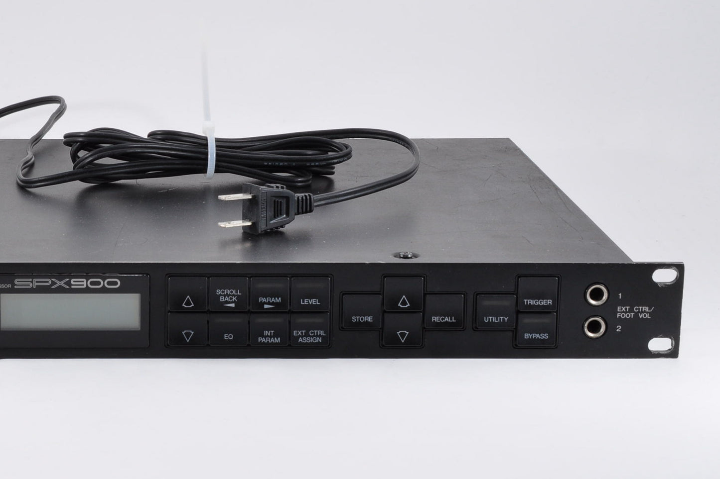 Yamaha SPX900 Professional Multi Effects Sound Processor Made In Japan 1U Rack Used From Japan #IL01438
