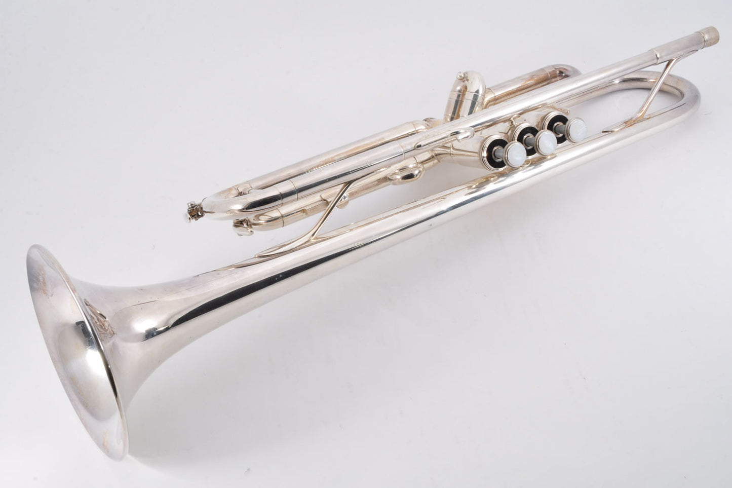Yamaha YTR-3325S Trumpet Silver w/Hardcase Key Bb Standard Made In Japan Used From Japan #210976