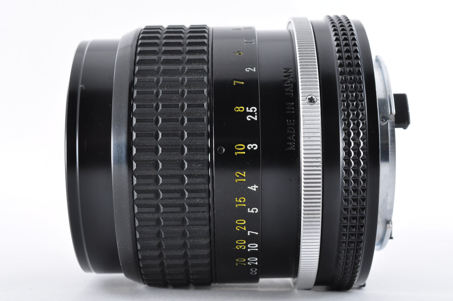 Nikon Ai Nikkor 85mm f/2 Maintained MF Portrait Prime Lens w/Hood From Japan #252412