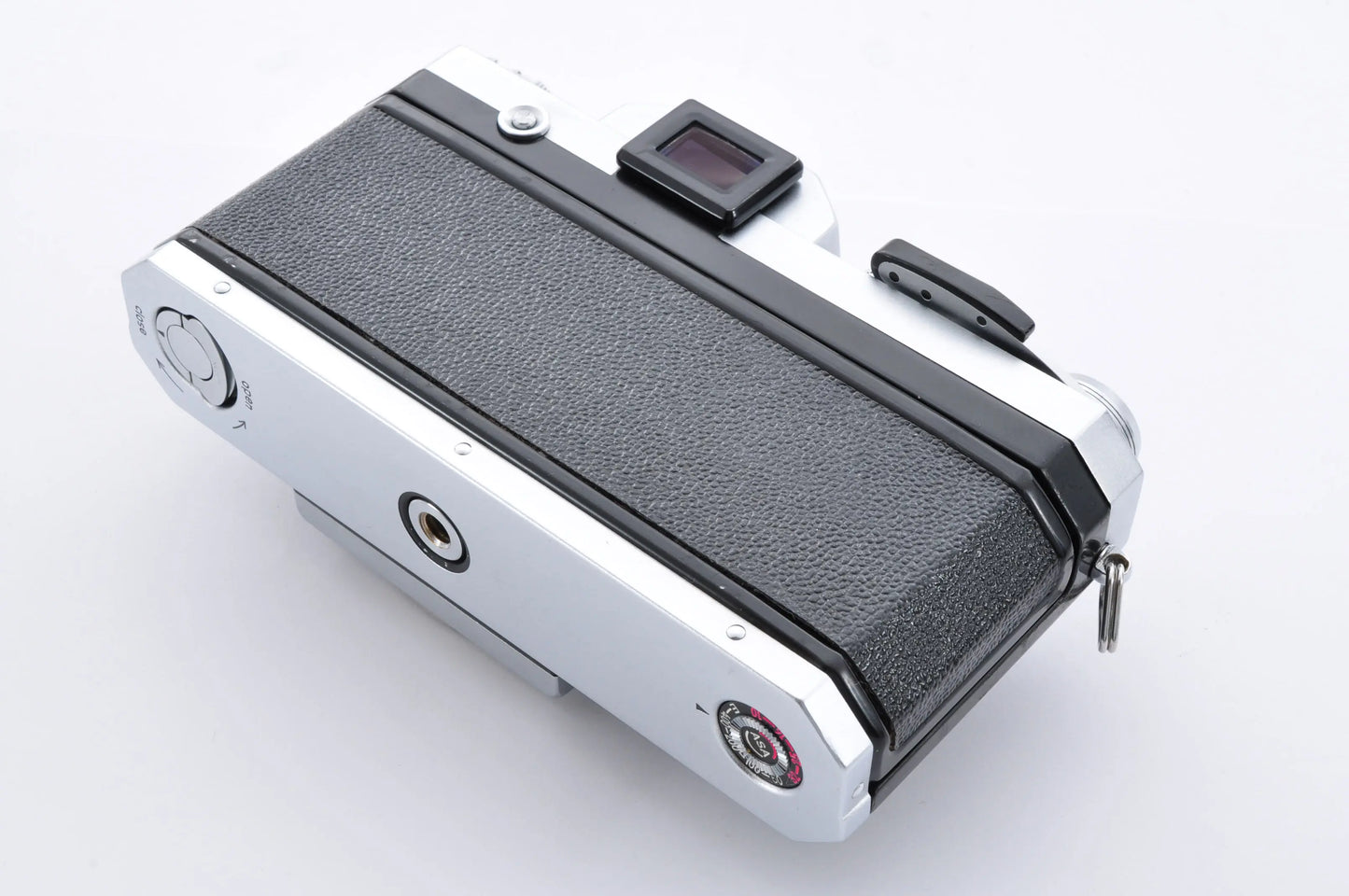 Nikon F Eye Level Silver S/N6401299 Early model Mt Fuji Mark tested w/light meter Model V