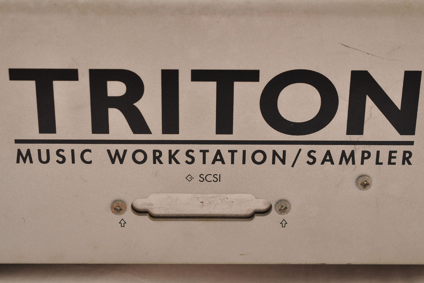 Korg TRITON 61Key Synthesizer Workstation Keyboard w/Case Tested Working Used From Japan #044016