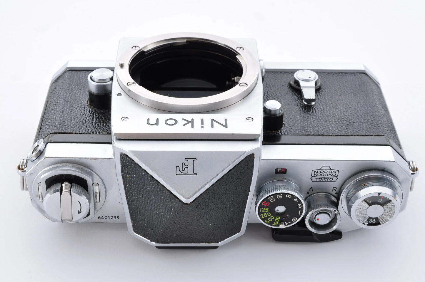 Nikon F Eye Level Silver S/N6401299 Early model Mt Fuji Mark tested w/light meter Model V