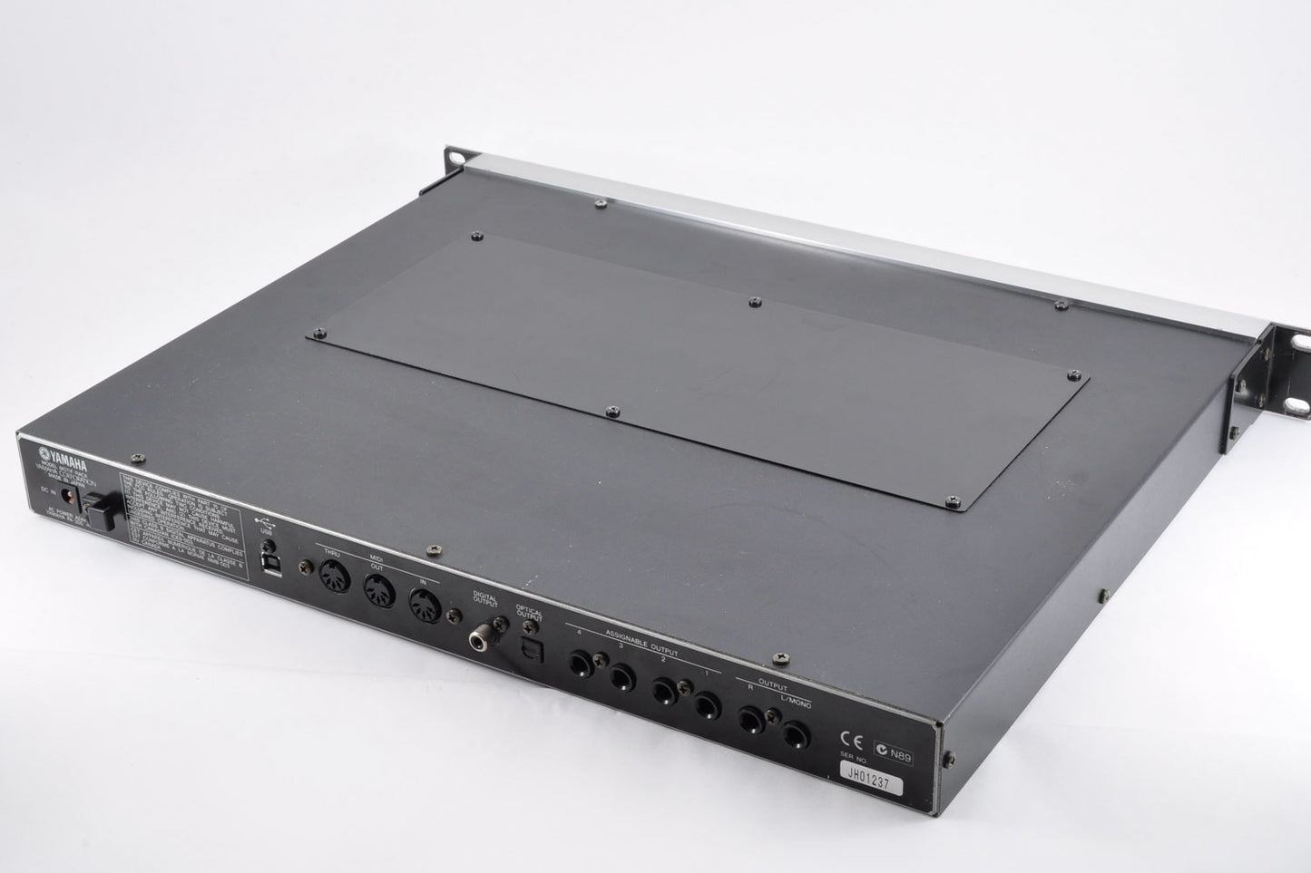 Yamaha MOTIF-RACK Tone Generator Synthesizer 1U Made In Japan w/Adapter Used From Japan #JH01237