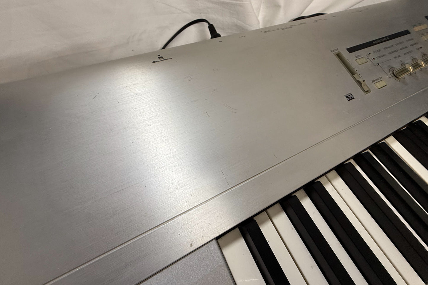 Korg TRITON Le 88 Music Workstation Keyboard w/Adapter Memory Card Used From Japan #1640
