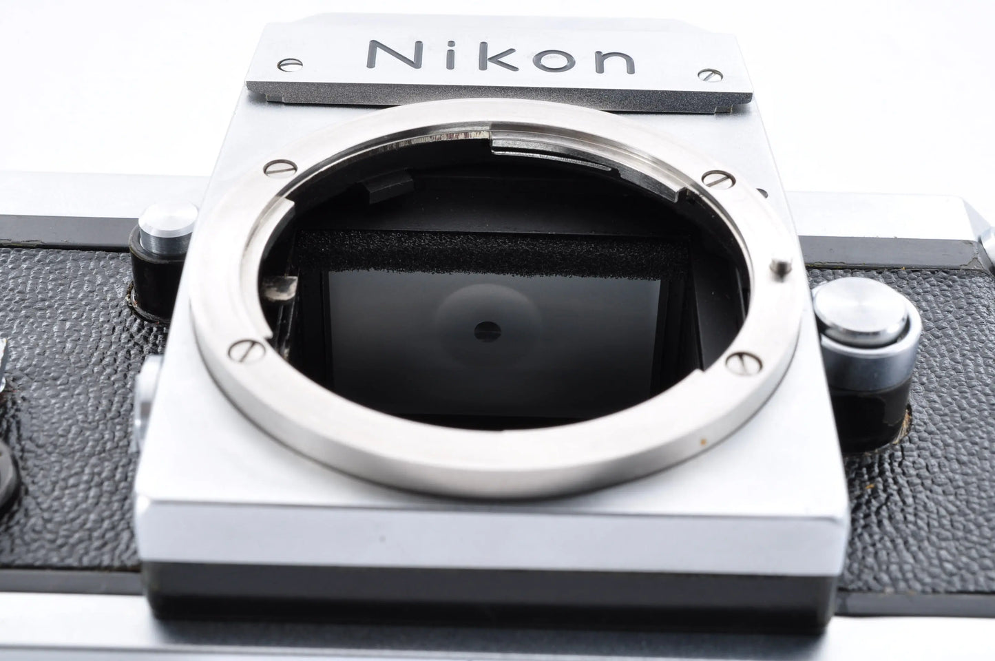 Nikon F Eye Level Silver S/N6401299 Early model Mt Fuji Mark tested w/light meter Model V
