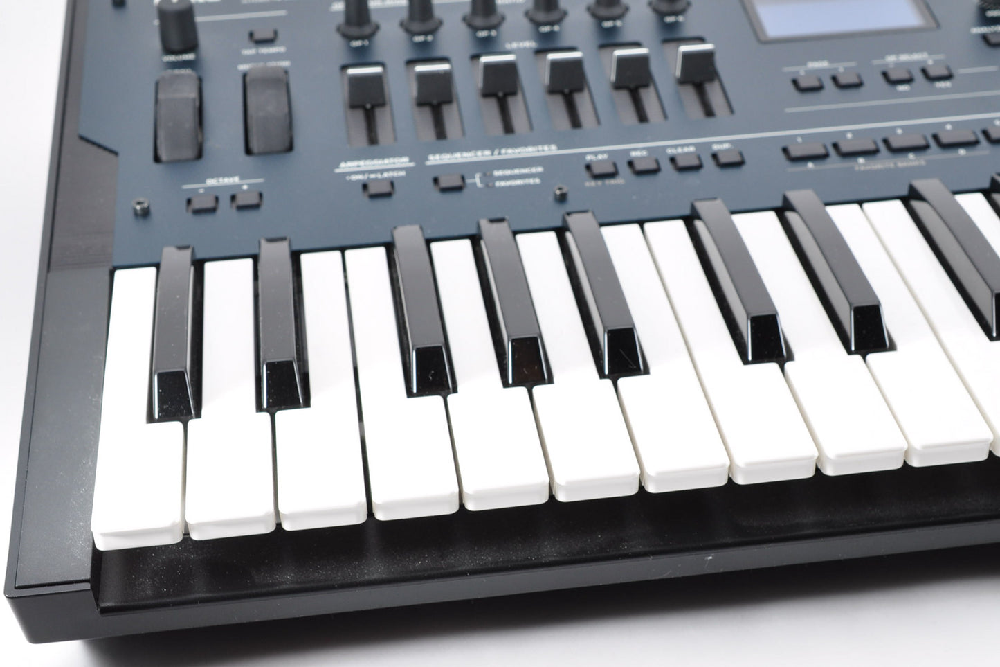 Korg opsix ALTERED FM SYNTHESIZER Key37 w/Original Box&Adapter Used From Japan #914