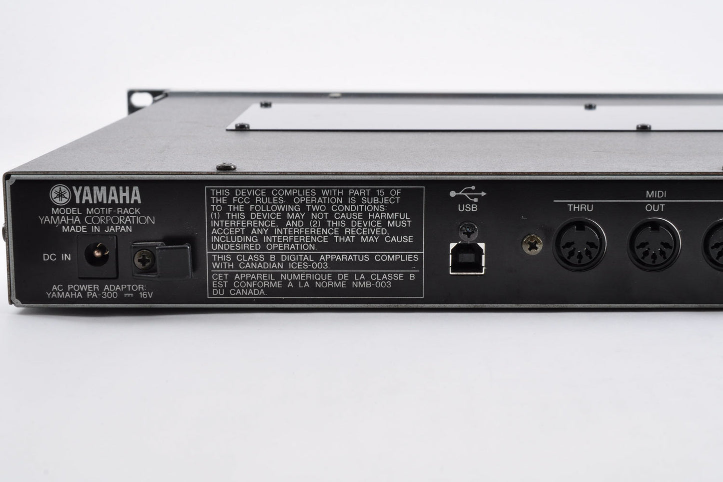 Yamaha MOTIF-RACK Tone Generator Synthesizer 1U Made In Japan w/Adapter Used From Japan #JH01237