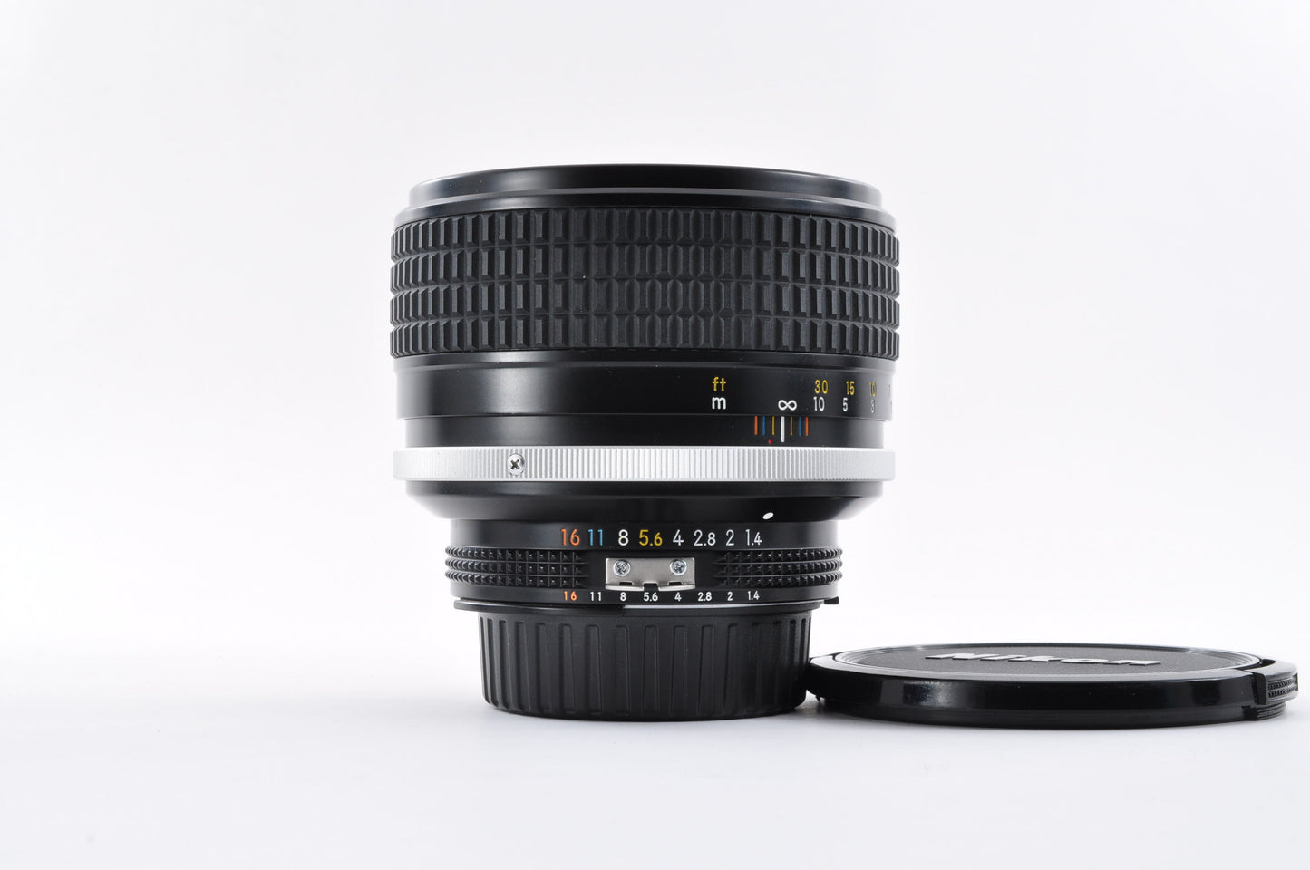 Nikon Ai-s Ais Nikkor 85mm f1.4 SIC Maintained S/N 228308 MF portrait Lens Fm Jp