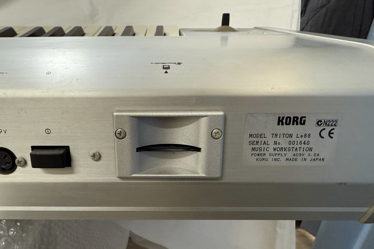 Korg TRITON Le 88 Music Workstation Keyboard w/Adapter Memory Card Used From Japan #1640