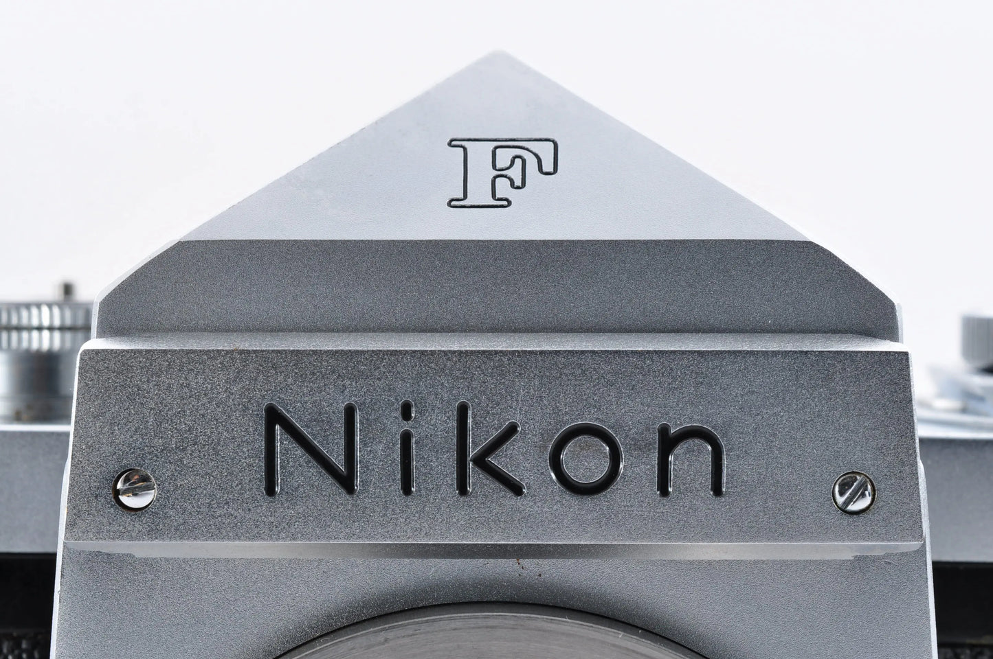 Nikon F Eye Level Silver S/N6401299 Early model Mt Fuji Mark tested w/light meter Model V