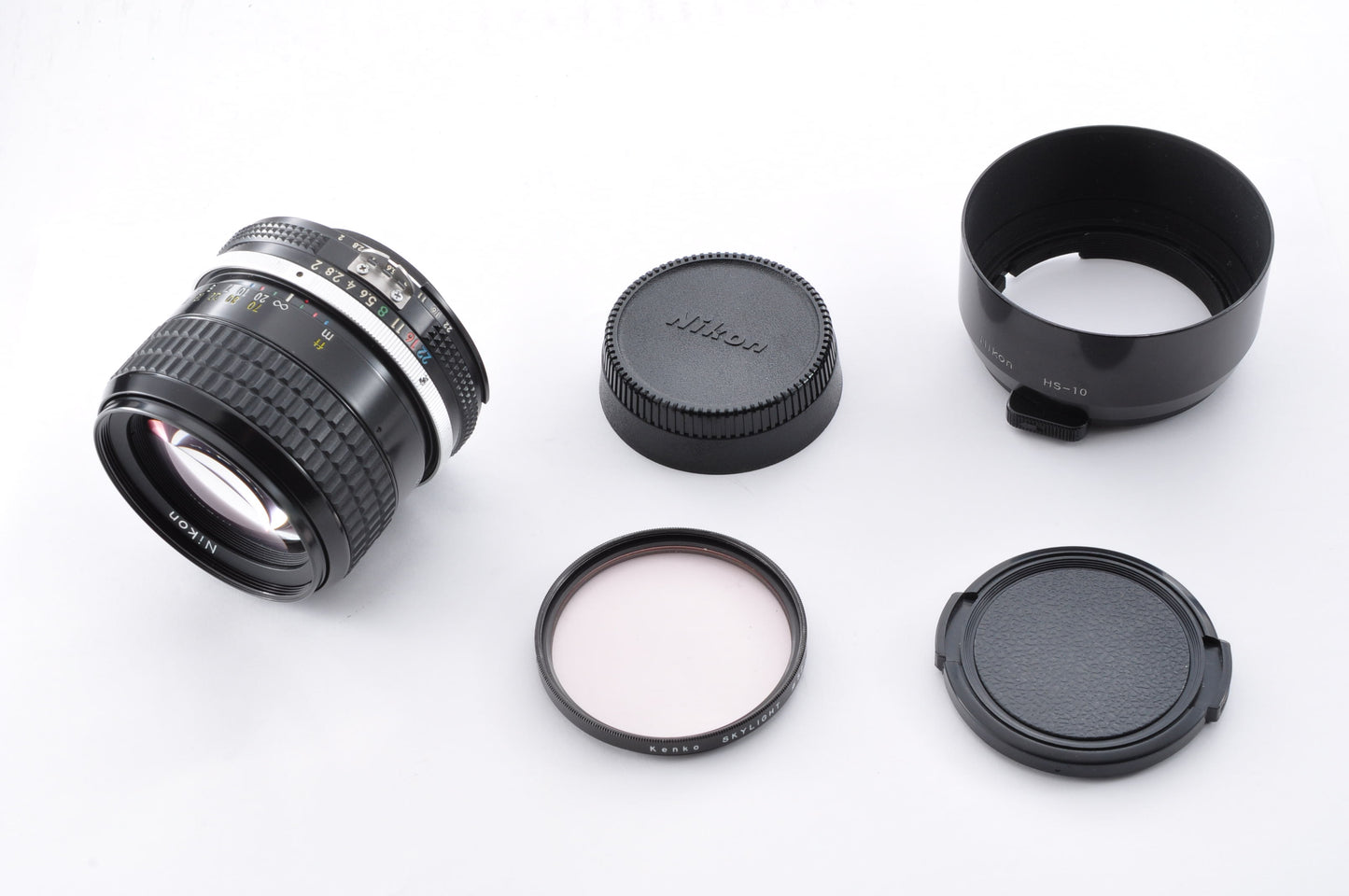 Nikon Ai Nikkor 85mm f/2 Maintained MF Portrait Prime Lens w/Hood From Japan #252412