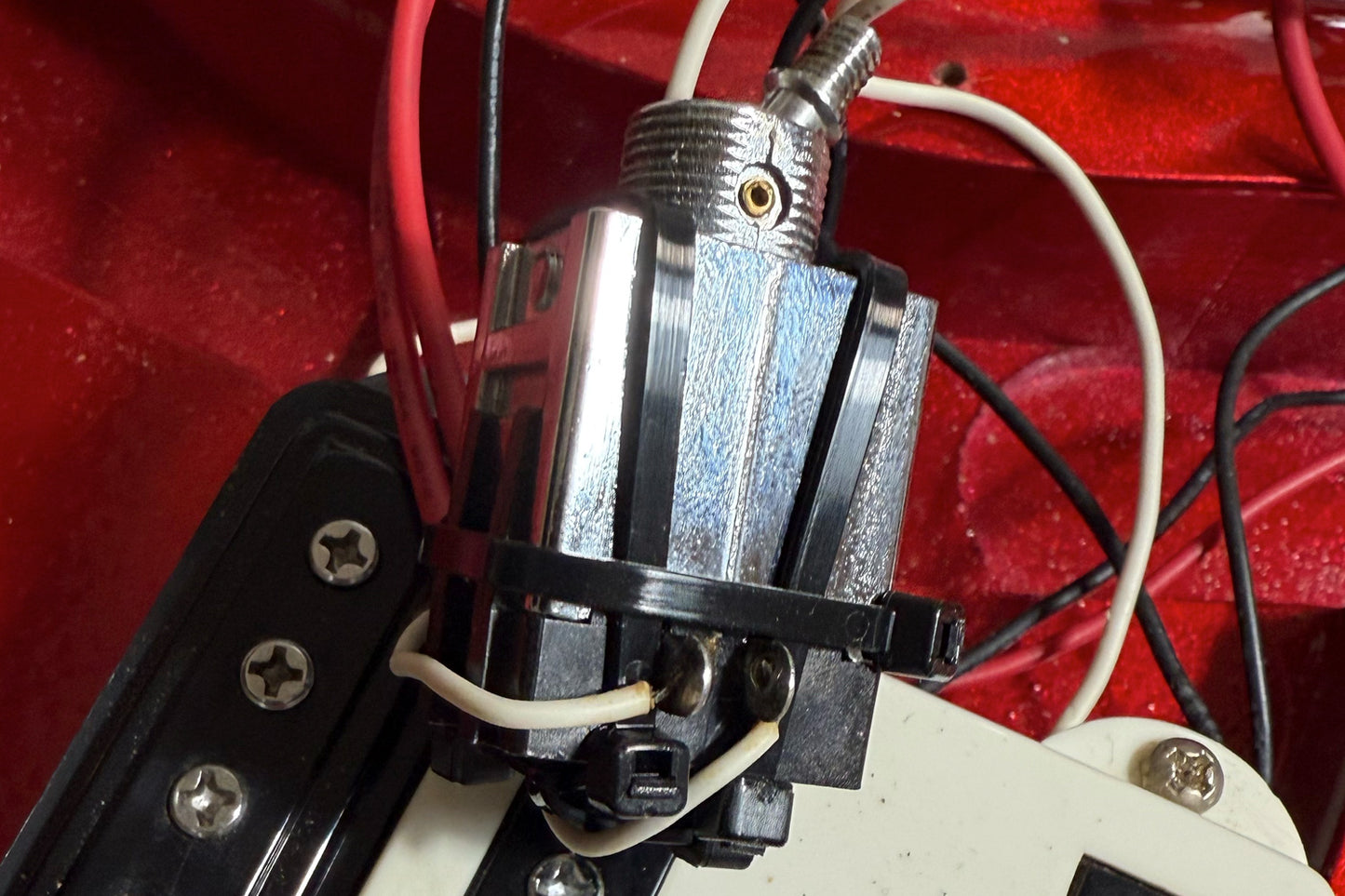 Yamaha SGV300 Electric Guitar Red Color w/Tremolo Arm & Soft Case Used From Japan