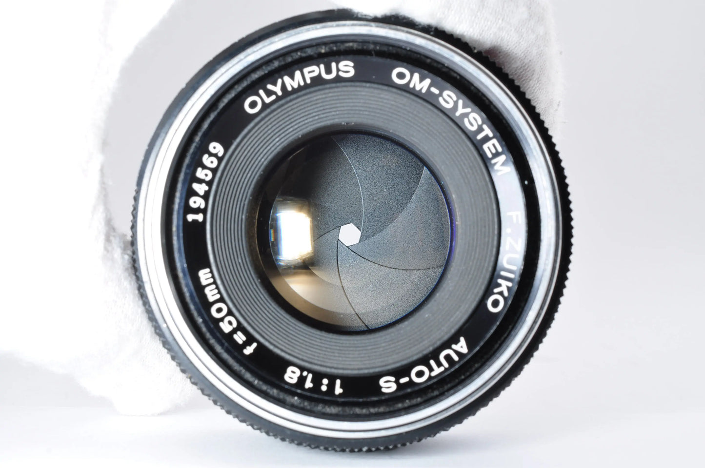 Olympus OM-1 Black 35mm SLR Film Camera F.ZUIKO AUTO-S 50mm F1.8 Near mint From Japan #804370