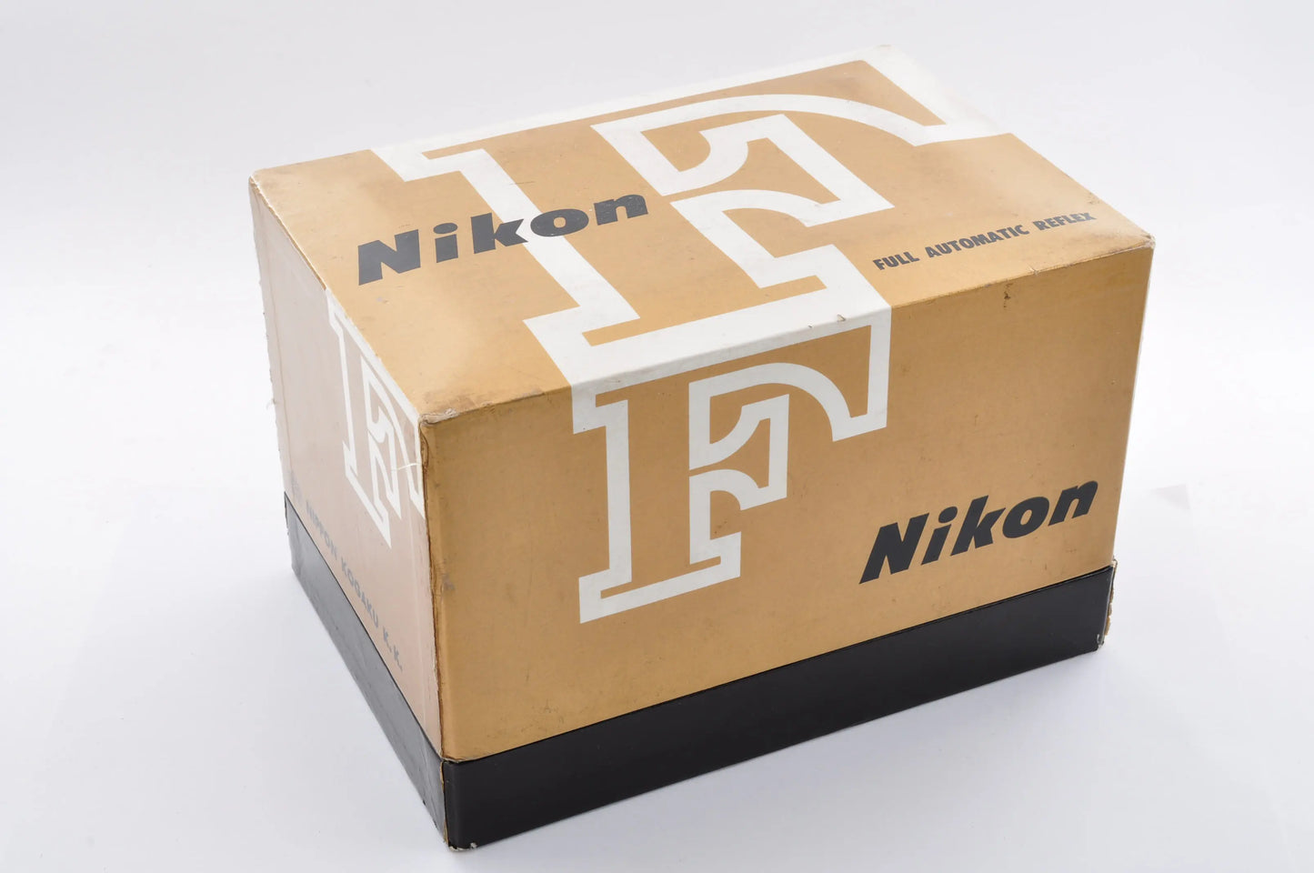 Nikon F Eye Level Silver S/N6401299 Early model Mt Fuji Mark tested w/light meter Model V