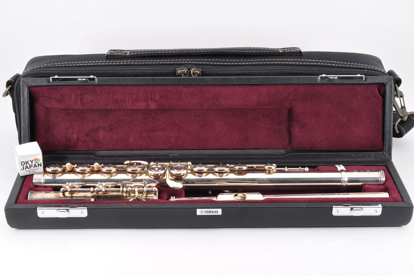 YAMAHA YFL-517 Flute Silver Professional Made In Japan w/Case Used From Japan #058111