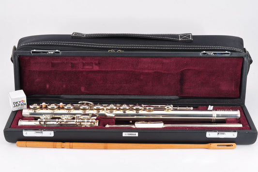 Yamaha YFL-581 Flute Silver w/Hardcase Made in Japan Used From Japan #001995