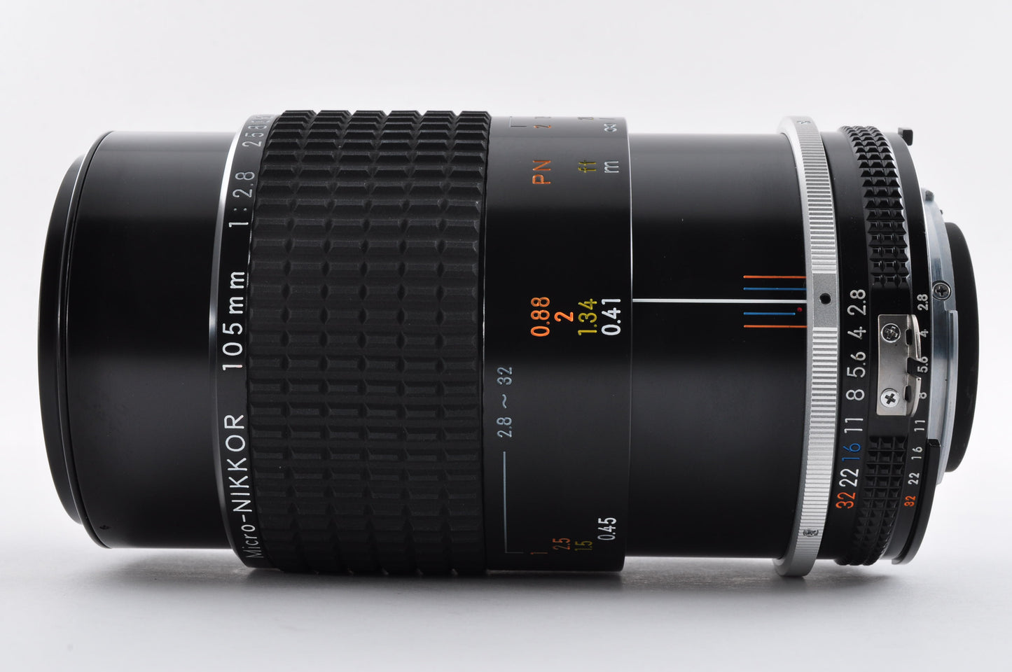 Nikon Ai-S Micro NIKKOR 105mm F2.8 MF Medium telephoto Prime Lens Mint From Japan #258358