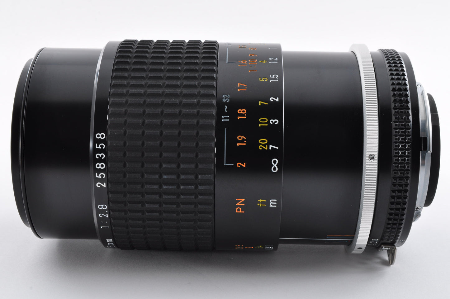 Nikon Ai-S Micro NIKKOR 105mm F2.8 MF Medium telephoto Prime Lens Mint From Japan #258358
