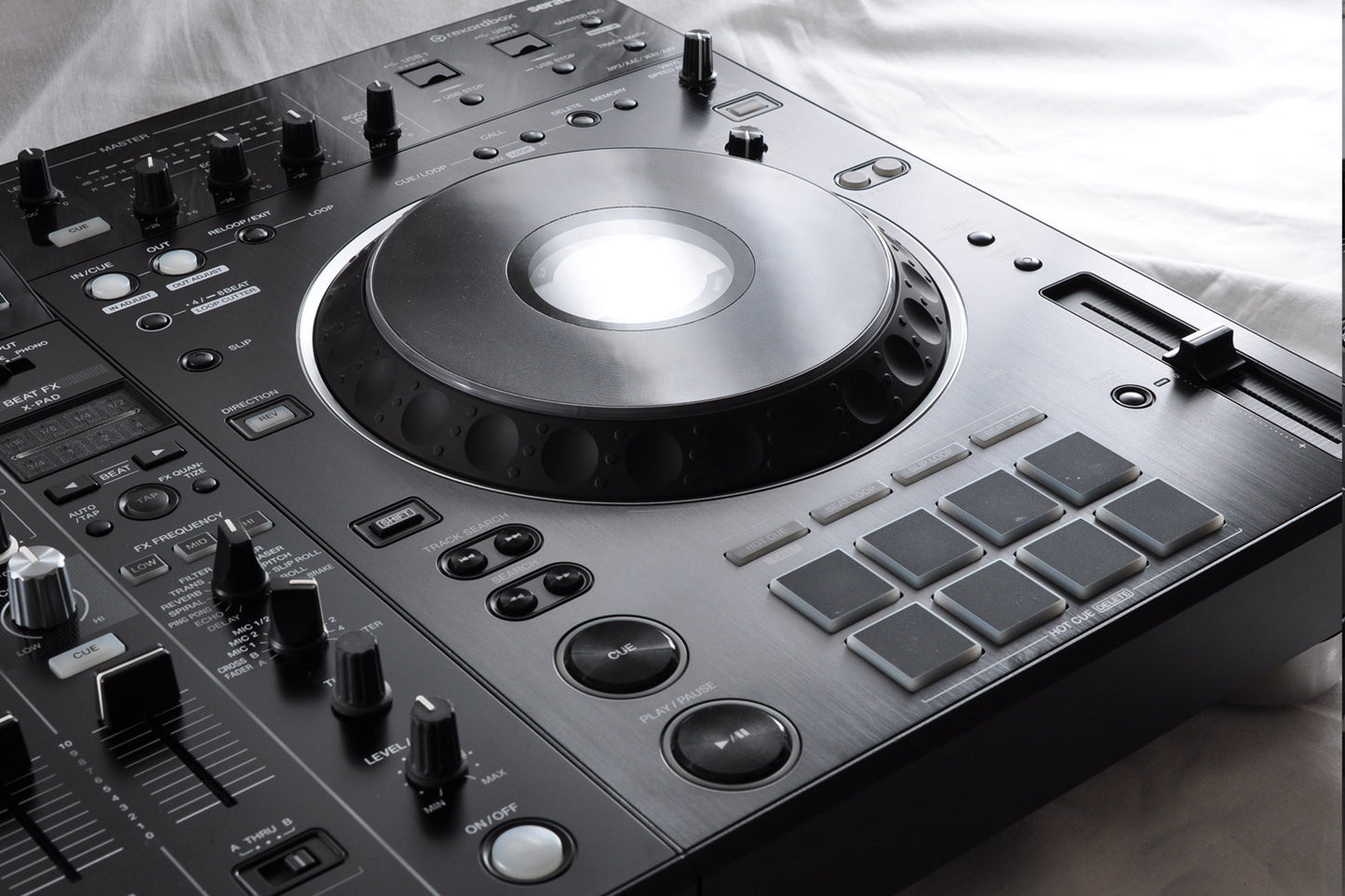 Pioneer DJ XDJ-XZ Professional 4-Channel All-In-One DJ System Black w/OriginalBox Used From Japan #SJMP000049JP