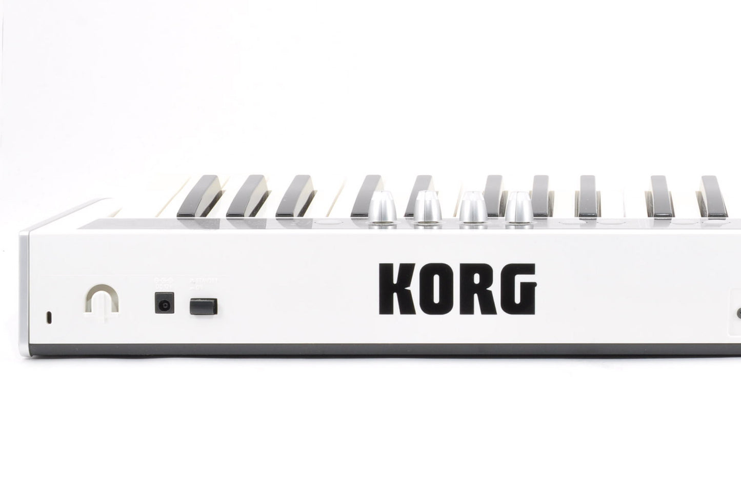 Korg MICRO X Synthesizer White Model w/Hardcase & USBcable Used From Japan #1928