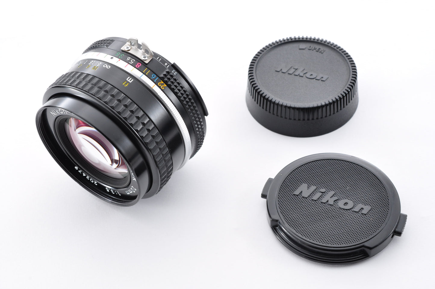 Nikon Ai NIKKOR 20mm F3.5 Wide Angle MF Lens F Mount Near mint From Japan #202479